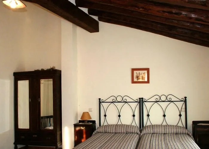 Las Casas De Yaguee, Ayllon