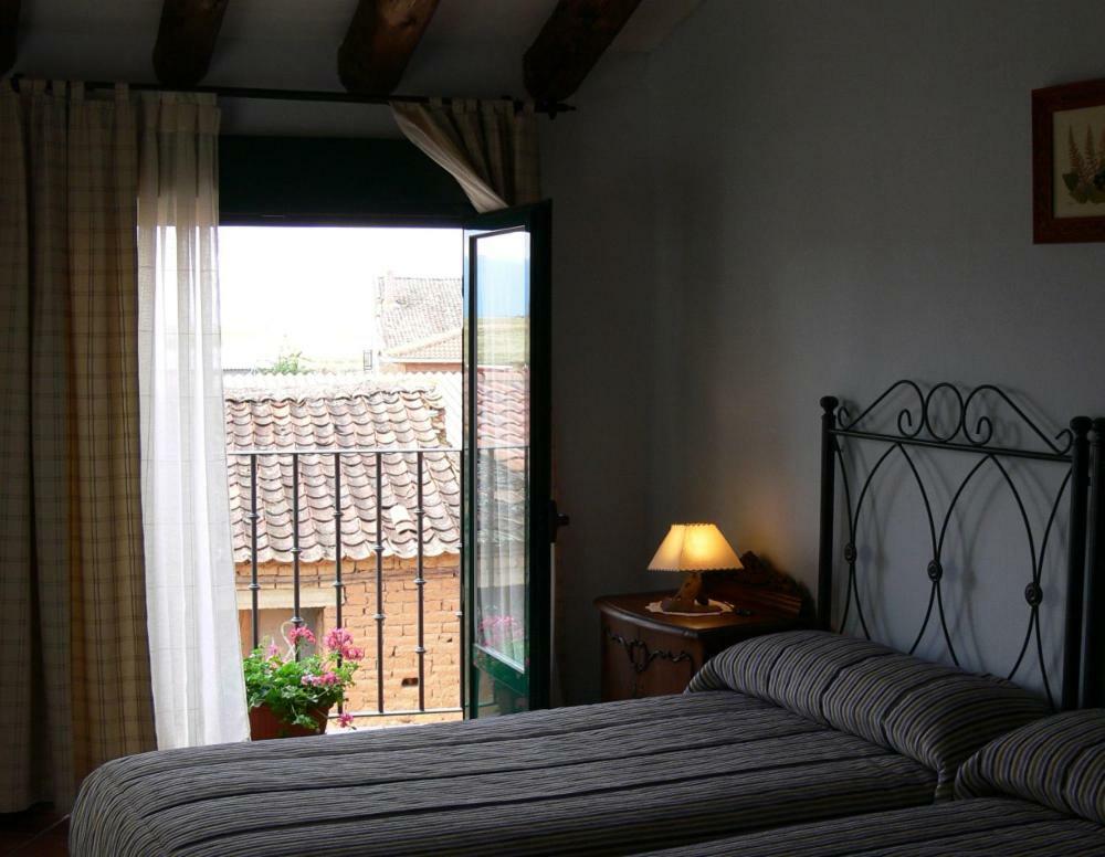 Casas De Yaguee, Ayllon * Santa Maria de Riaza