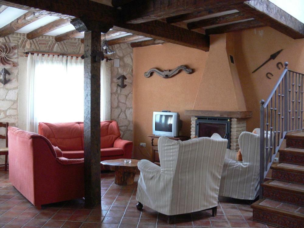 Casas De Yaguee, Ayllon *